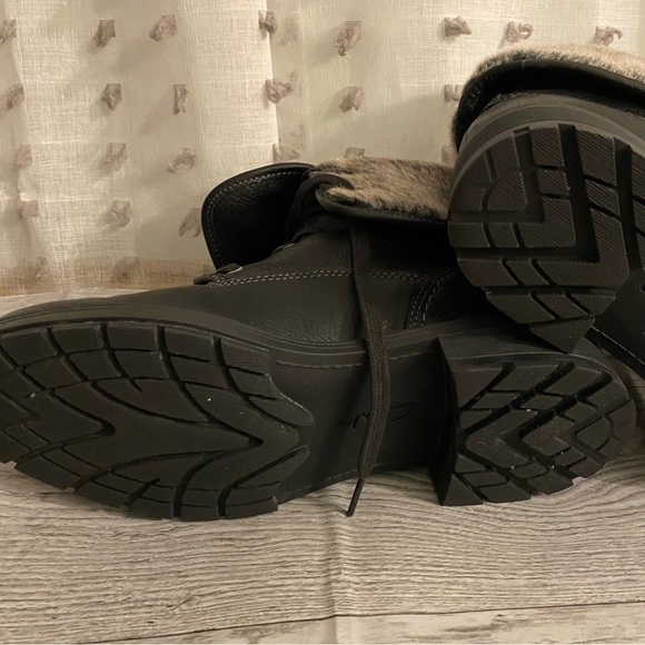 Clarks black combat lace up warm boots size 7.5 - Picture 15 of 16